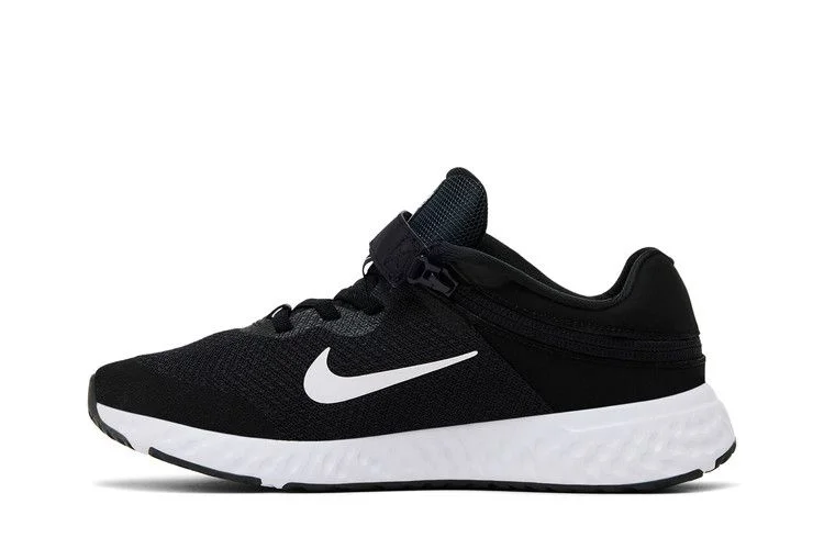 Кроссовки Nike Revolution 6 FlyEase GS 'Black White'
