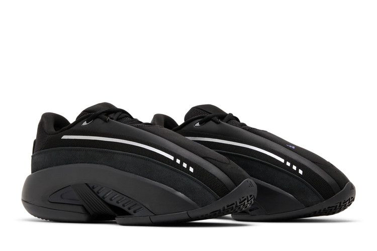 mad-iiinfinity-black-carbon-ig7941_07
