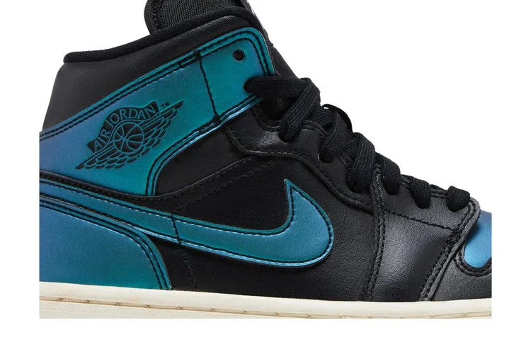 Кроссовки Wmns Air Jordan 1 Mid 'Metallic Turquoise'