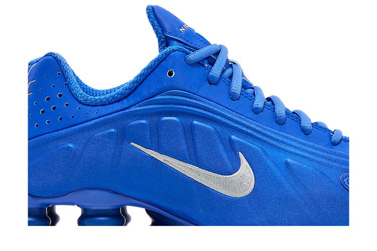 Кроссовки Nike Wmns Shox R4 'Blue Woman Group'