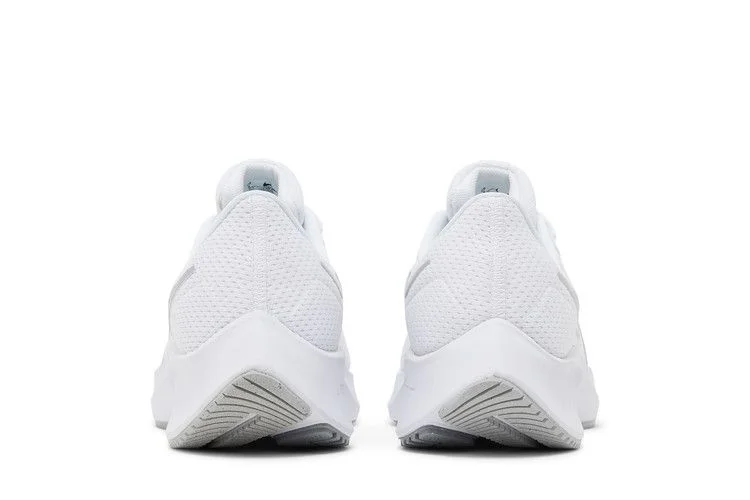 Кроссовки Nike Wmns Air Zoom Pegasus 38 'White Metallic Silver'