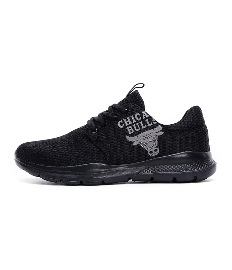 17-NBA-Chicago-Running_81