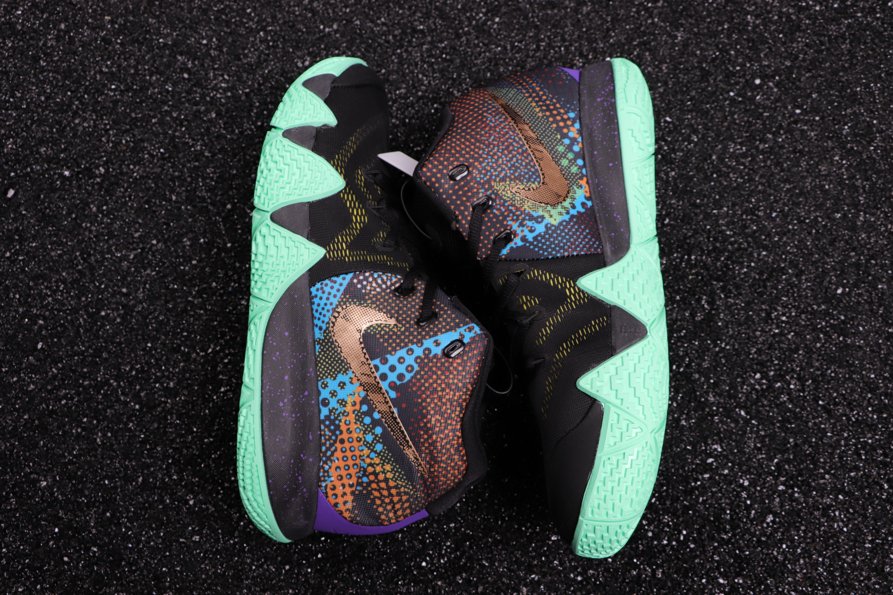 Кроссовки Nike Kyrie 4 Mamba Mentality