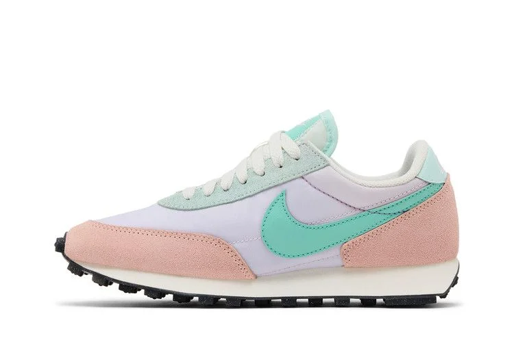 Krossovki-Nike-Wmns-Daybreak-Pastel-2