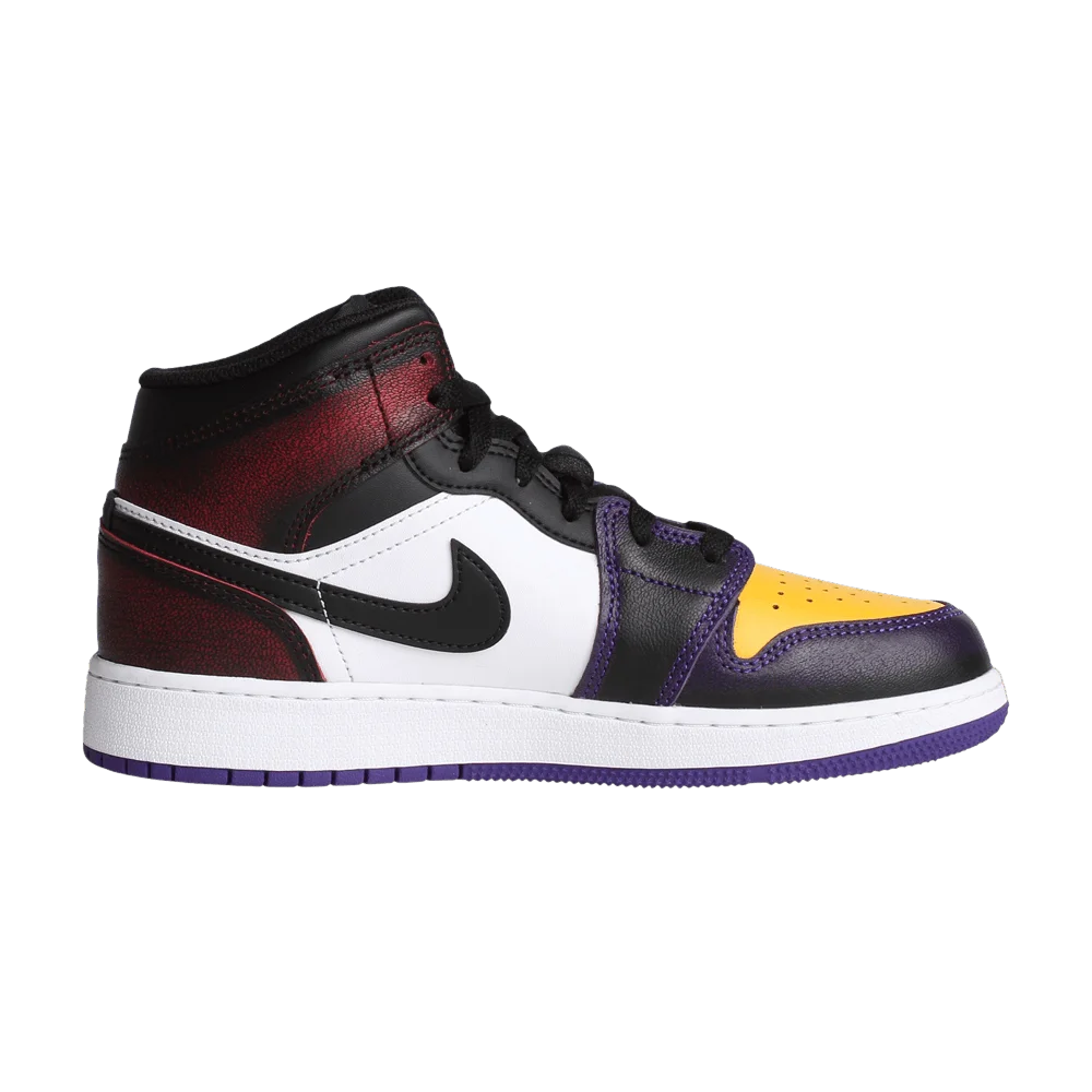 Krossovki-Air-Jordan-1-Mid-SE-GS-LA-to-Chicago