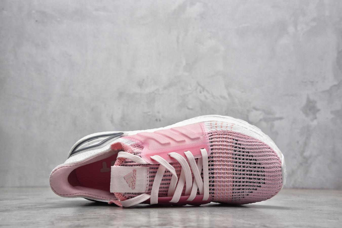 Кроссовки adidas Wmns UltraBoost 19 True Pink
