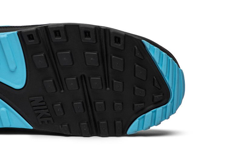 undefeated-x-air-max-90-cj7197-002_04
