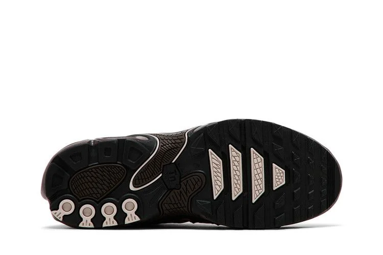Кроссовки Nike Wmns Air Max Plus Drift 'Baroque Brown'