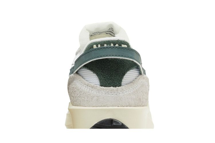 Кроссовки Nike Wmns Waffle Debut Vintage 'White Vintage Green'