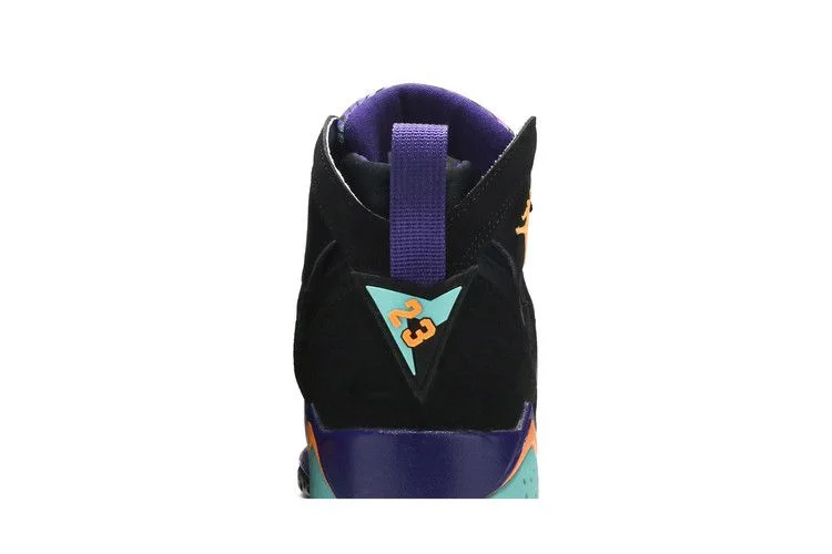 Кроссовки Air Jordan 7 Retro GG 'Lola Bunny'