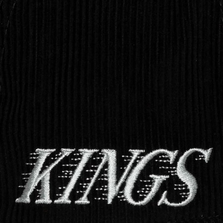 Бейсболка Mitchell & Ness Black Silver Los Angeles Kings Vintage Sueduroy Snapback Hat