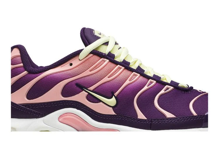 Krossovki-Nike-Air-Max-Plus-TN-Tuned-GS-Lucky-Charms-1