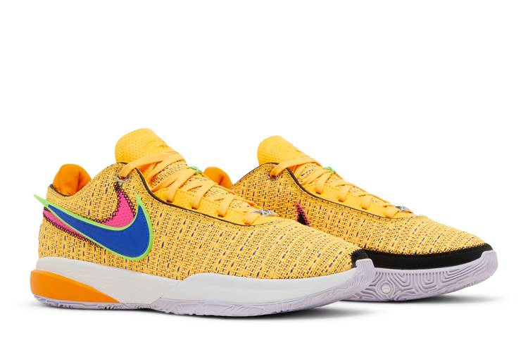 lebron-20-laser-orange-dj5423-801_07