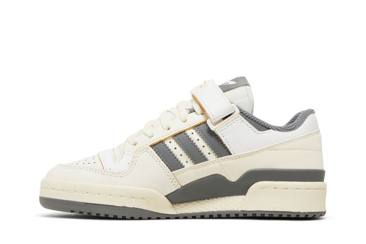 wmns-forum-low-off-white-silver-pebble-hq4374_02