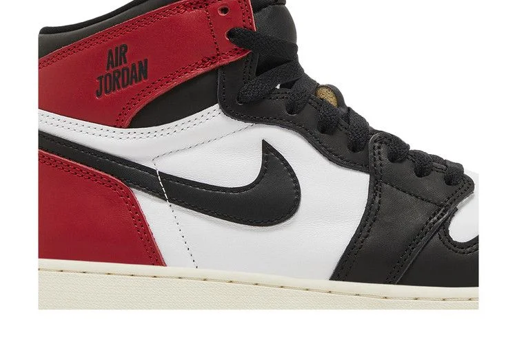Кроссовки Air Jordan 1 Retro High OG GS 'Black Toe Reimagined'