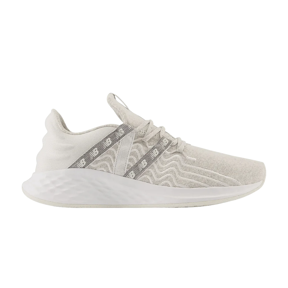 Krossovki-New-Balance-Fresh-Foam-Roav-White