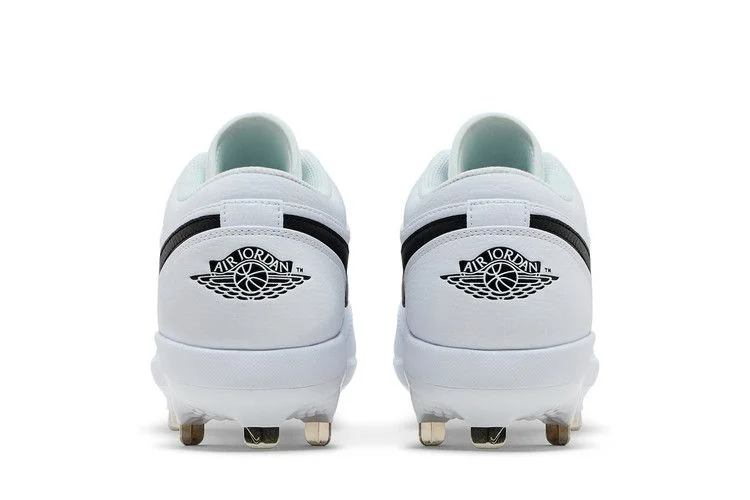 Кроссовки Air Jordan 1 Retro Low Metal 'White Black'