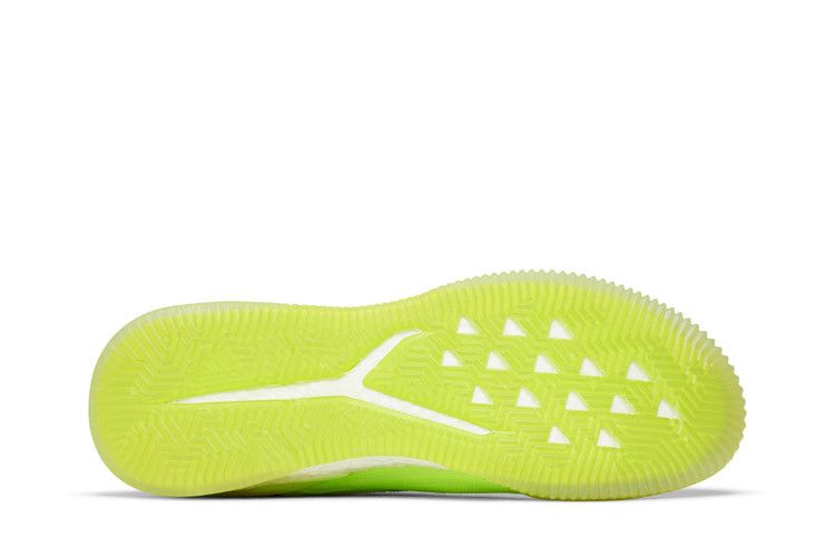 Кроссовки adidas Predator Tango 18+ TR 'Solar Yellow'