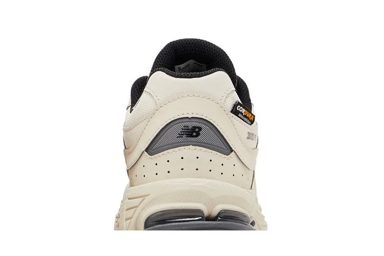 Кроссовки New Balance 2002R Big Kid 'Cordura Pack - Timberwolf Black'