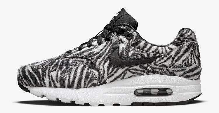Krossovki-Nike-Air-Max-1-QS-GS-Zebra-1