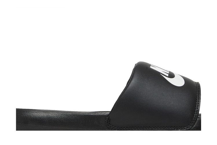 victori-one-slide-black-white-cn9675-002_01