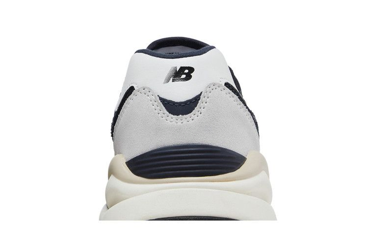 Кроссовки New Balance 57/40 'Black Sea Salt'