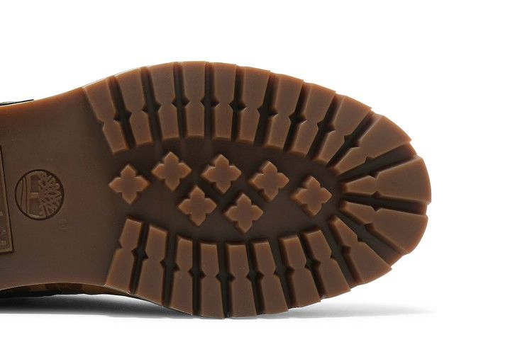 bape-x-chukka-classic-boot-wheat-tb0a2qbx-231_04