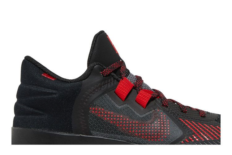 Кроссовки Nike Kyrie Flytrap 5 'Bred'