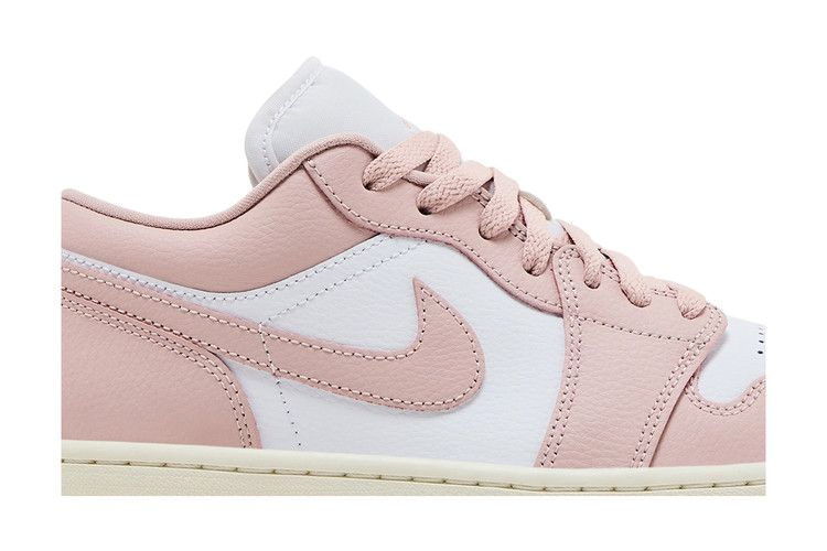 Кроссовки Wmns Air Jordan 1 Low 'Pink Oxford'