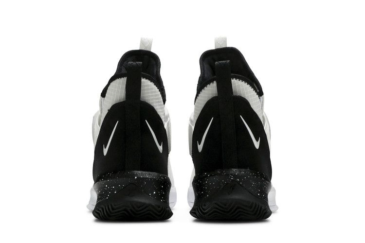 lebron-soldier-13-sfg-tb-white-black-cn9809-113_05
