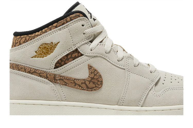Кроссовки Air Jordan 1 Mid SE GS 'Brown Elephant'