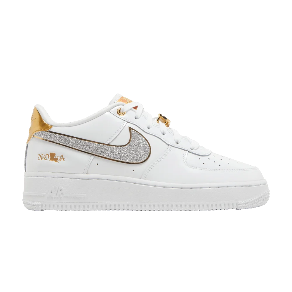 Krossovki-Nike-Air-Force-1-Low-GS-NOLA