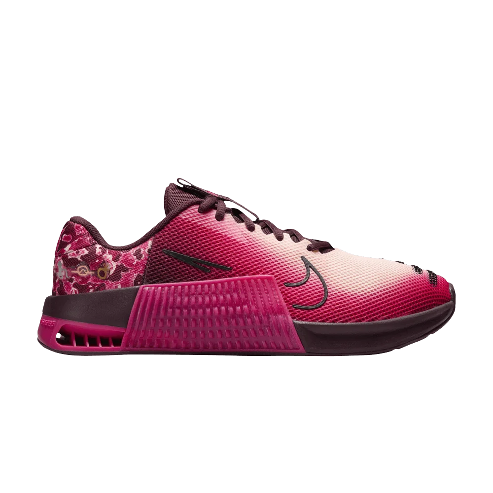Krossovki-Nike-Wmns-Metcon-9-AMP-Burgundy-Crush-Beetroot