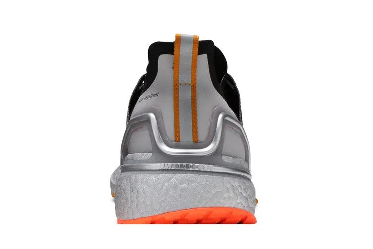 Кроссовки Adidas UltraBoost Winter.Rdy 'Black Signal Orange'