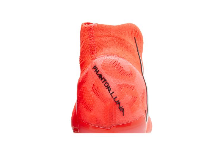 Кроссовки Nike Wmns Phantom Luna Elite FG 'Ready Pack'