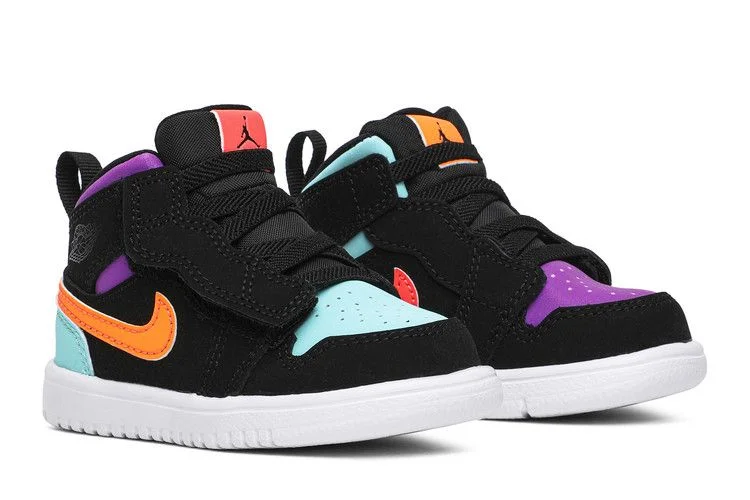 Krossovki-Air-Jordan-1-Mid-ALT-TD-What-The-7