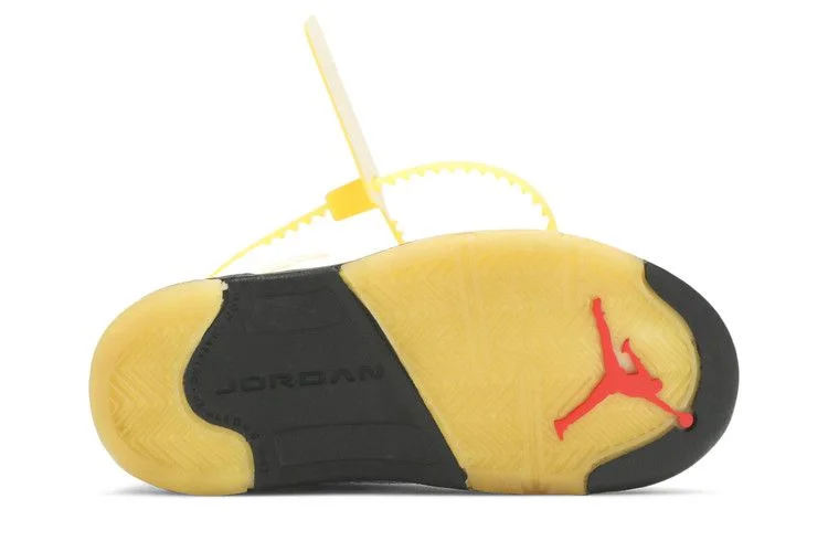 Krossovki-Off-White-x-Air-Jordan-5-Retro-SP-TD-Sail-3