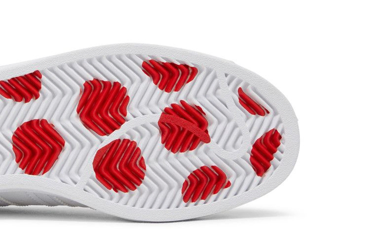 hello-kitty-x-wmns-superstar-white-bliss-pink-gw7168_04