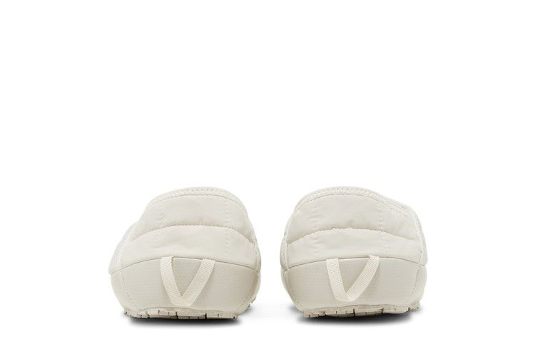 kaws-x-thermoball-traction-mule-vs-moonlight-ivory-orange-nf0a7w6i-746_05