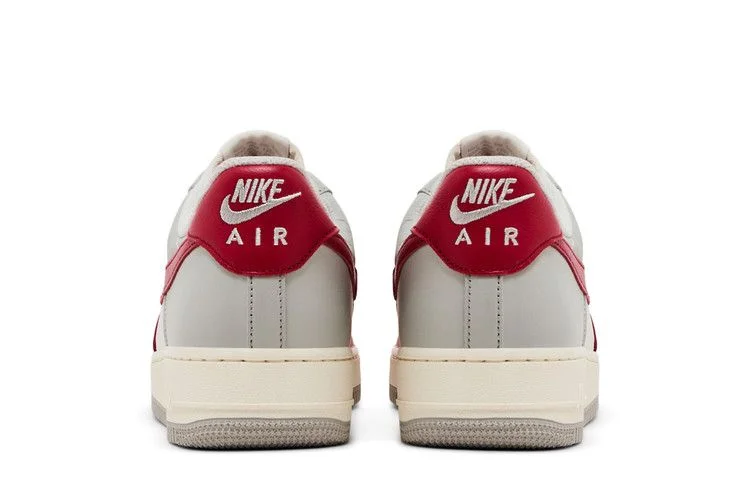 Кроссовки Nike Air Force 1 '07 LV8 'Gym Red Toe'