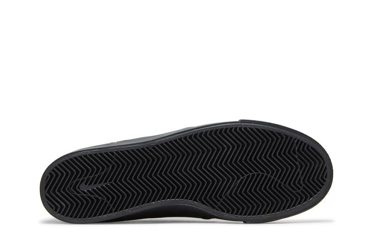 zoom-stefan-janoski-canvas-rm-sb-triple-black-ar7718-004_03