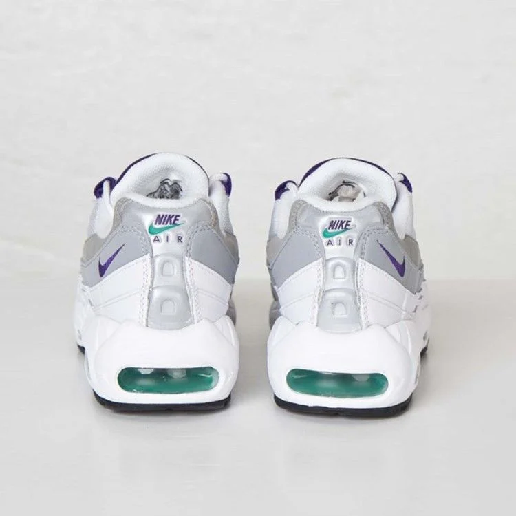 Krossovki-Nike-Wmns-Air-Max-95-Alternate-Grape-3