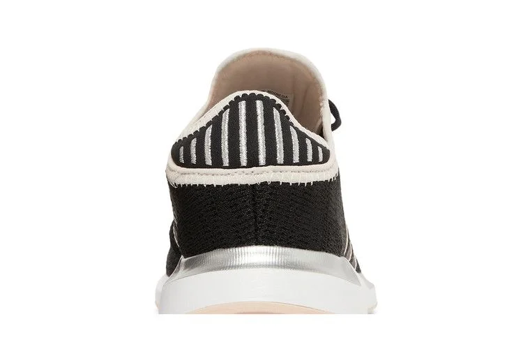 Krossovki-Adidas-Wmns-Swift-Run-X-Core-Black-6