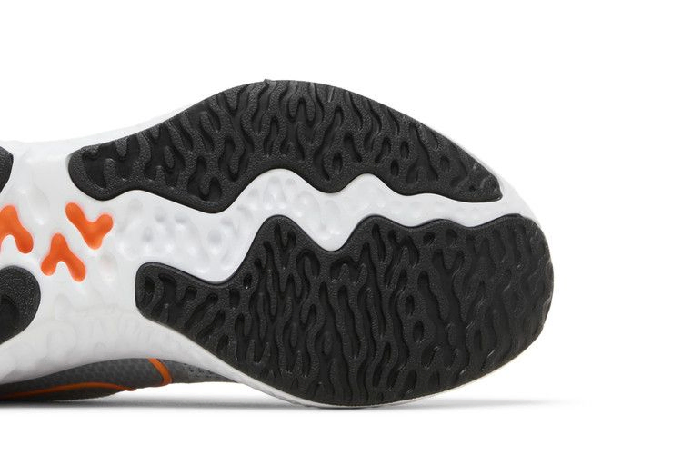 Кроссовки Nike Renew Run GS 'Light Smoke Grey Total Orange'