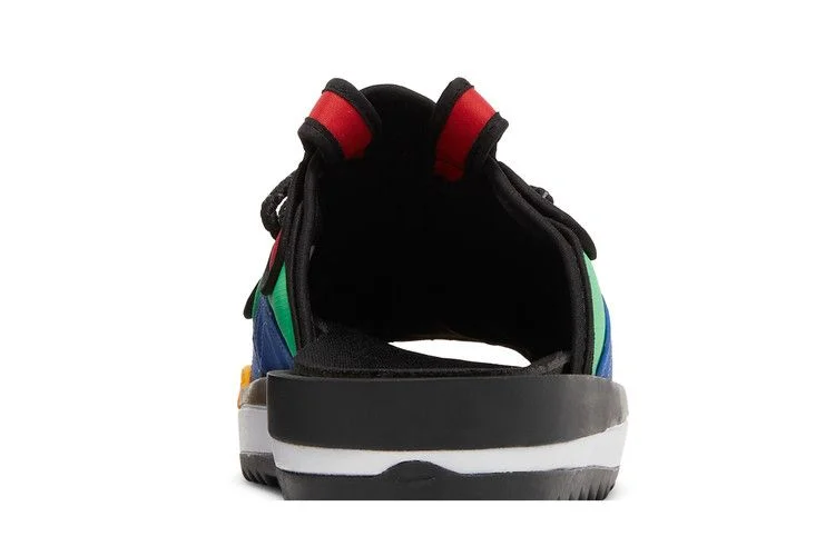 UNO-x-Nike-Offline-2.0-Premium-Slip-On-Multi-Color-6