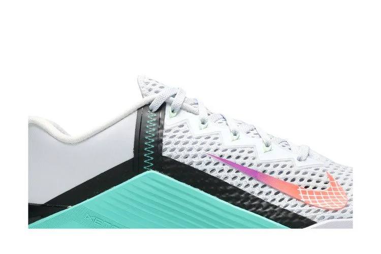 Krossovki-Nike-Metcon-6-Football-Grey-Jade-1