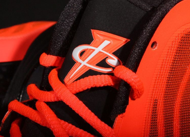 air-penny-5-total-crimson-537331-800_03