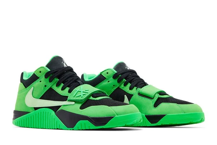 travis-scott-x-jordan-jumpman-jack-tr-green-spark-im9113-300_8