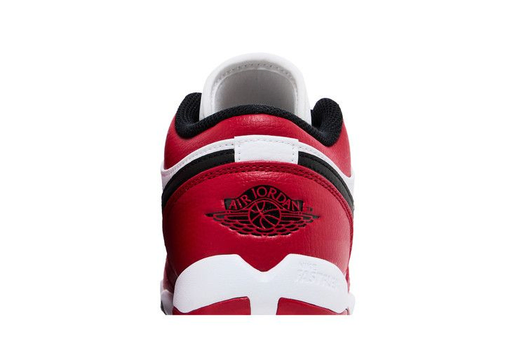 jordan-1-low-cleat-gs-chicago-hf6885-106_06
