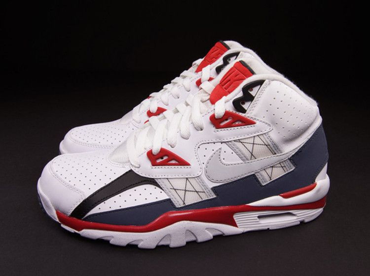 air-trainer-sc-high-302346-119_01